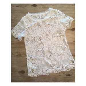 Xhilaration Cream Lace Summer Tee